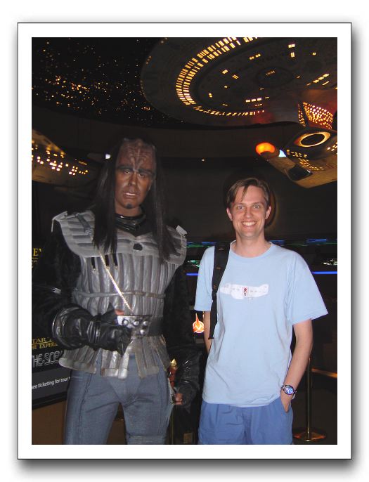 Ben with Klingon at Hilton's Star Trek Experience